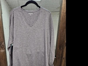 Primary image for the Women's, Land's End, long sleeve v neck t. Size 2XL Auction Item