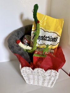 Primary image for the Goodie Basket for my Senior Cat Auction Item