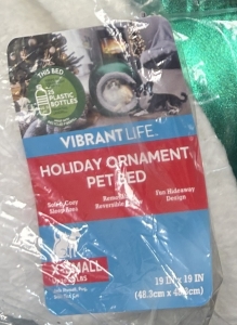Secondary image for the Cuddly Holiday Ornament Pet Bed Auction Item