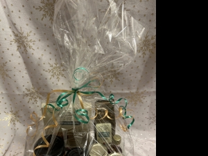 Secondary image for the Wolferman’s & Mire Gift Basket Auction Item
