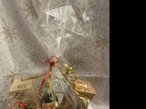 Primary image for the Wine and Effies Biscuit Basket Auction Item