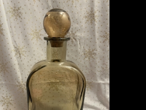 Primary image for the Decorative Amber Bottle Auction Item