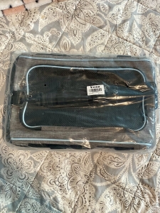 Primary image for the Vceoa Soft Sided Pet Carrier Auction Item