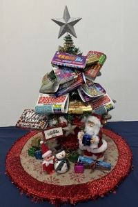 Primary image for the 2nd Grade - Santa's Lotto Ticket Christmas Tree Auction Item