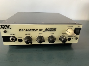 Secondary image for the JAZZ GUITAR AMP WITH SPEAKER Auction Item