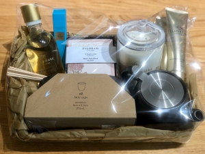Primary image for the PAMPER HAMPER FROM TERRY WHITE CHEMMART HORNSBY Auction Item
